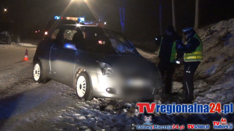 Gm. Sztum: Ok. 90-letnia pasażerka zginęła w wypadku w Pietrzwałdzie. Tragiczne dachowanie suzuki... (RELACJA WIDEO) – 10.01.2017