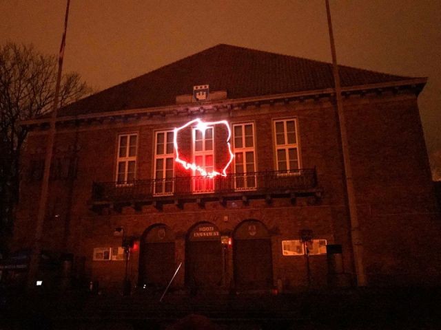 Nowy Dwór Gdański: Pokaz laserowy w ramach obchodów 100. rocznicy odzyskania&#8230;