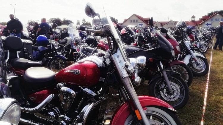 Ponad 1500 motocyklistów wzięło udział w I Zlocie Motocykli w Nowym&#8230;