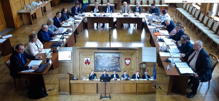 Prowokacja. VII Sesja Rady Miasta Malborka - Subiektywnym okiem radnego&#8230;